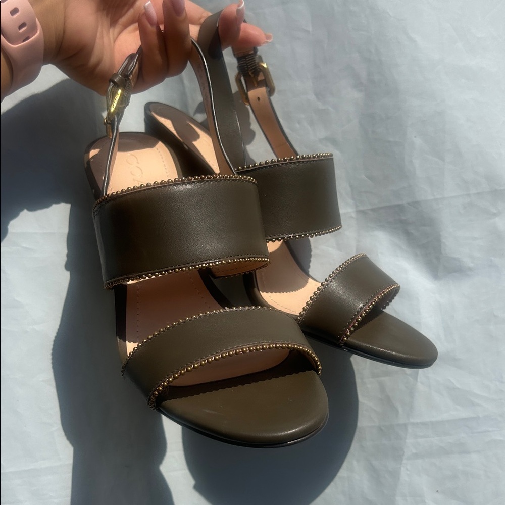 COACH SANDAL HEEL